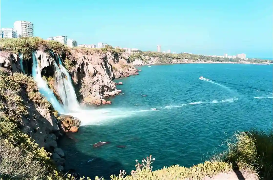 Online Quran classes for kids and adults in Antalya with AlQuranDesk Academy