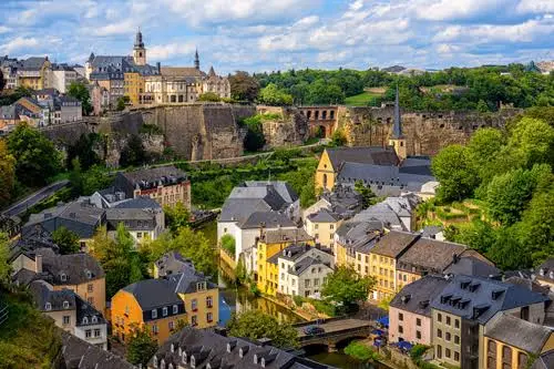Online Quran classes in Differdange with qualified Quran teachers at AlQuranDesk