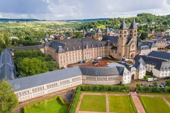 Online Quran tutors in Echternach with qualified Quran teachers at AlQuranDesk
