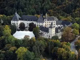 Teaching Quran online in Wiltz with qualified Quran teachers at AlQuranDesk
